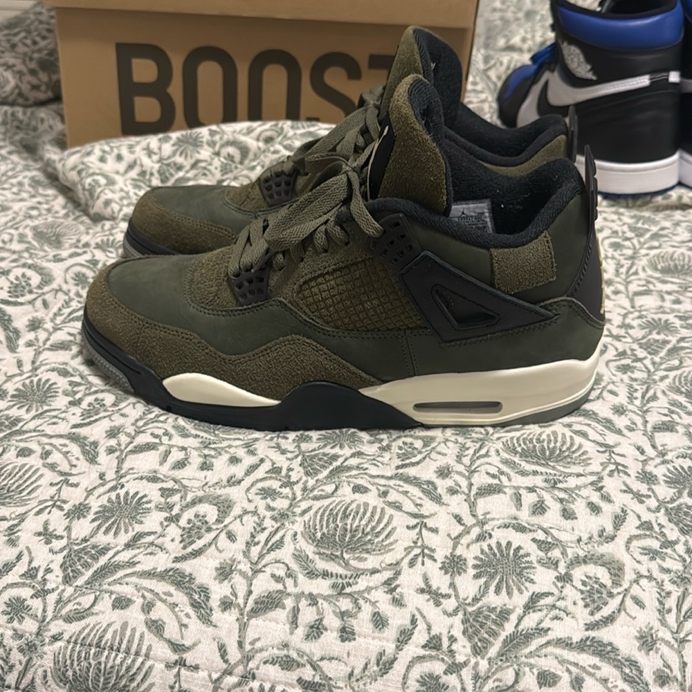 Air Jordan 4 Craft Olive Size 11.5 Used 8.5/10 condition
